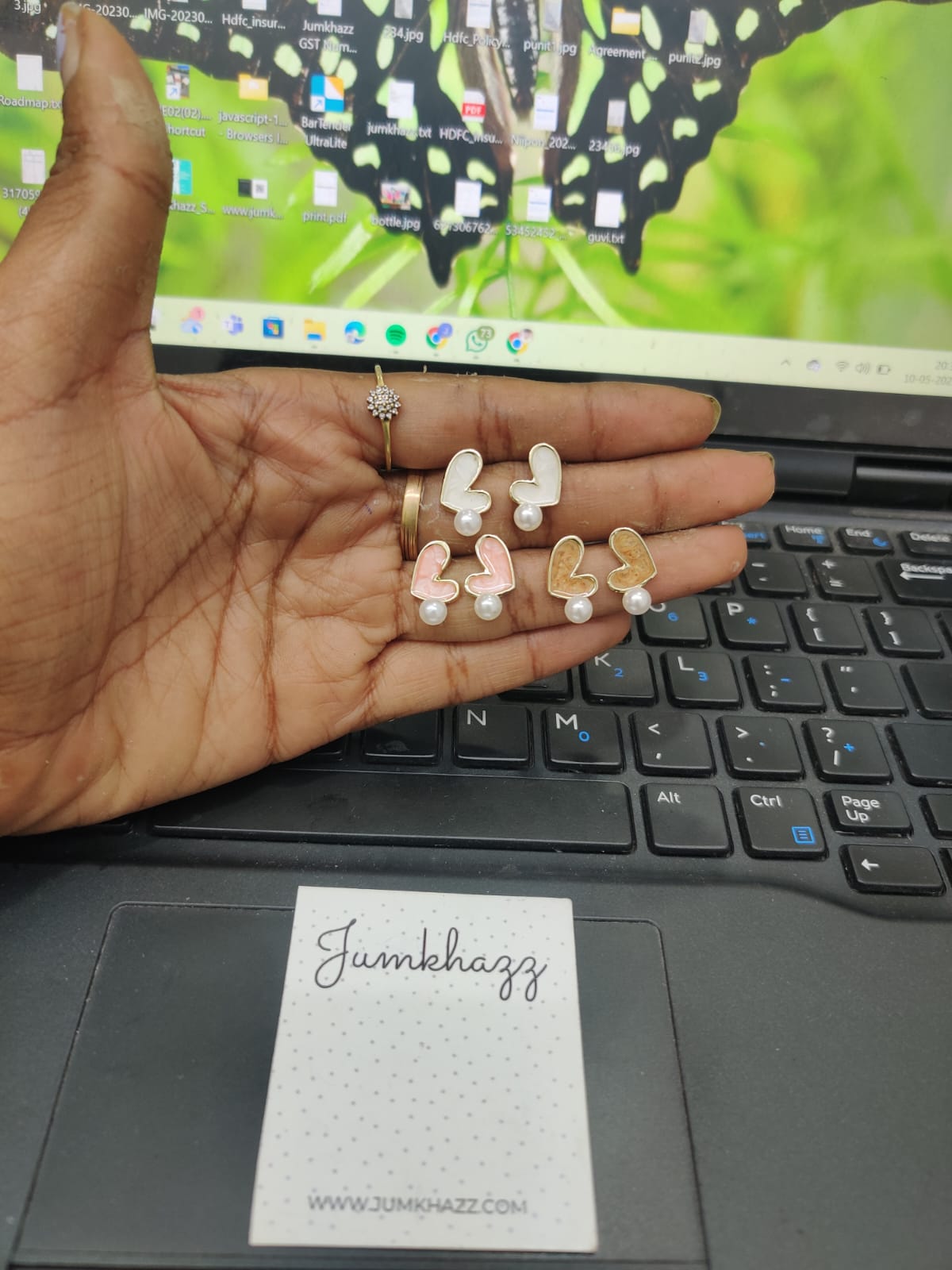 Heart stud JBF473
