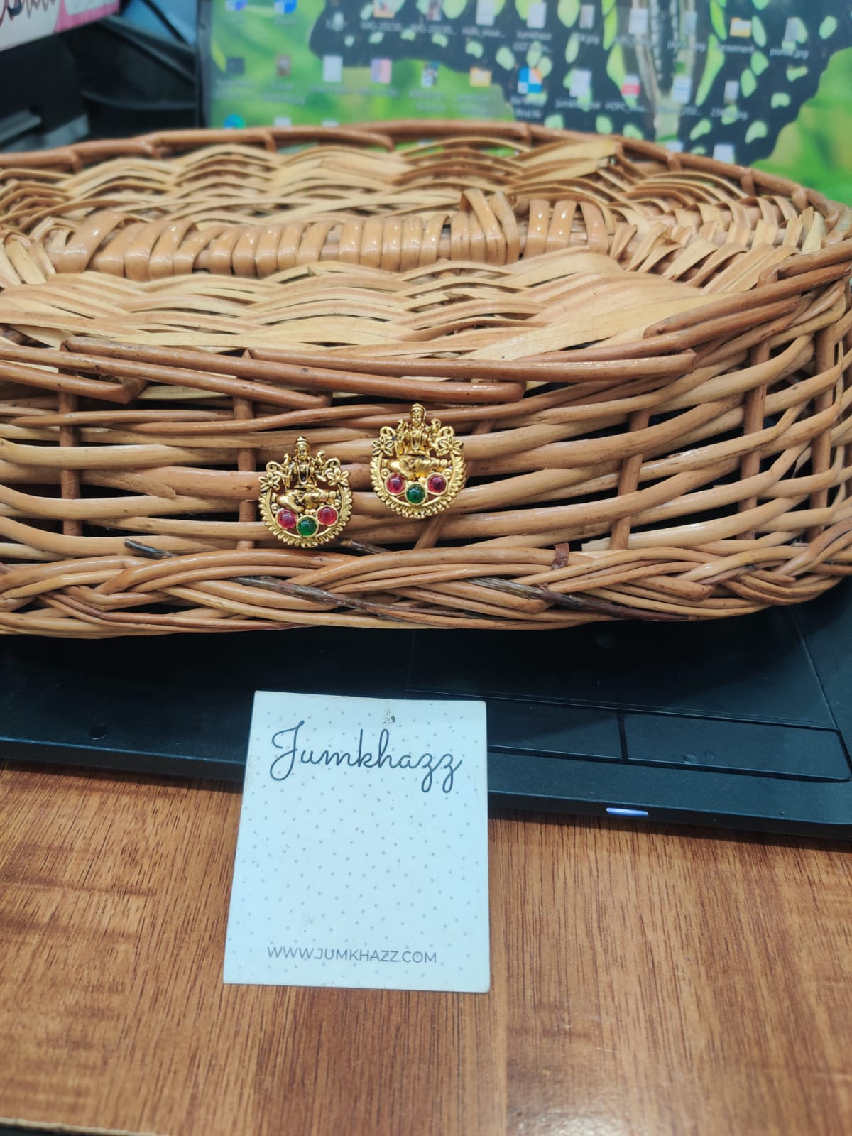 Lakshmi Stud JBF501