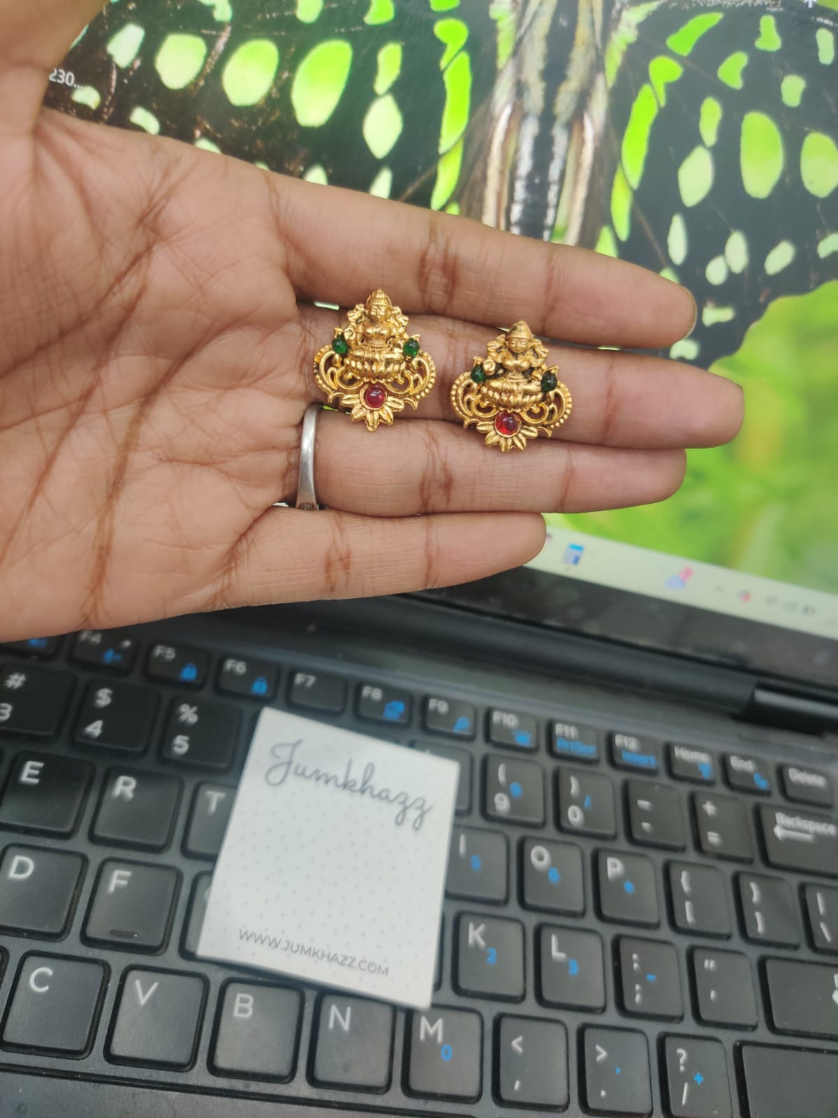 Lakshmi Stud JBF536