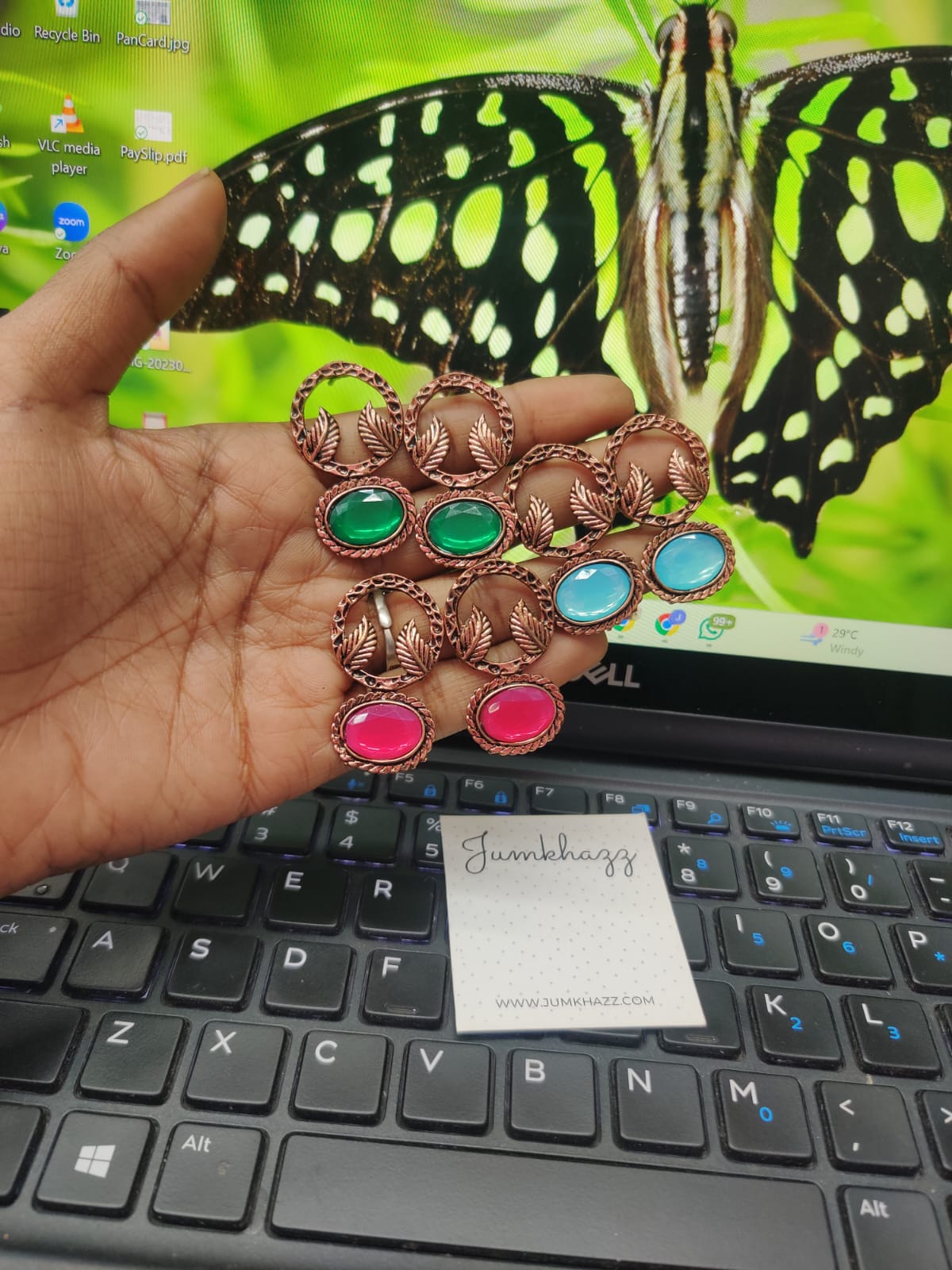 Copper stud JBF587