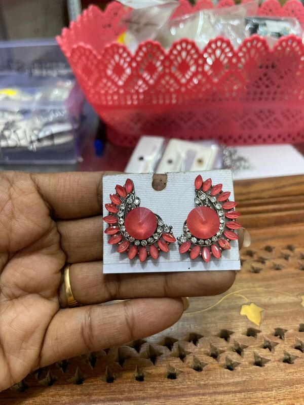 Stone stud JCS775