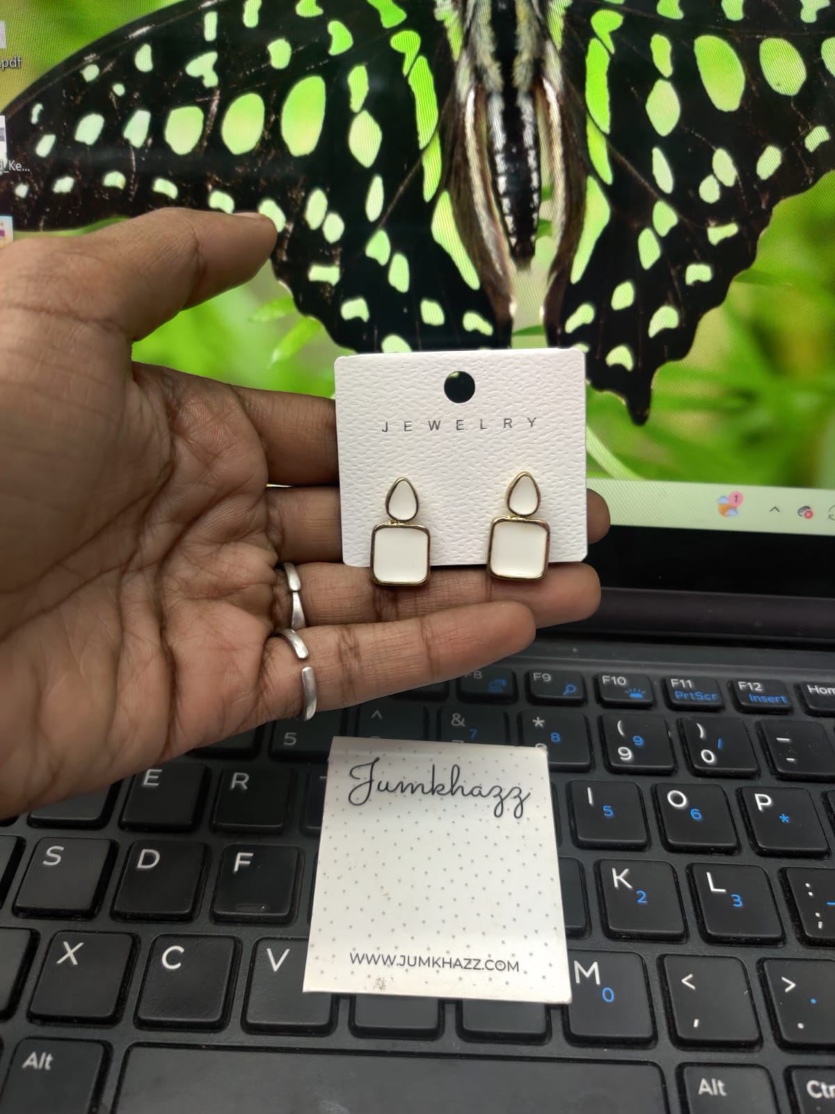 Meena stud JFE541