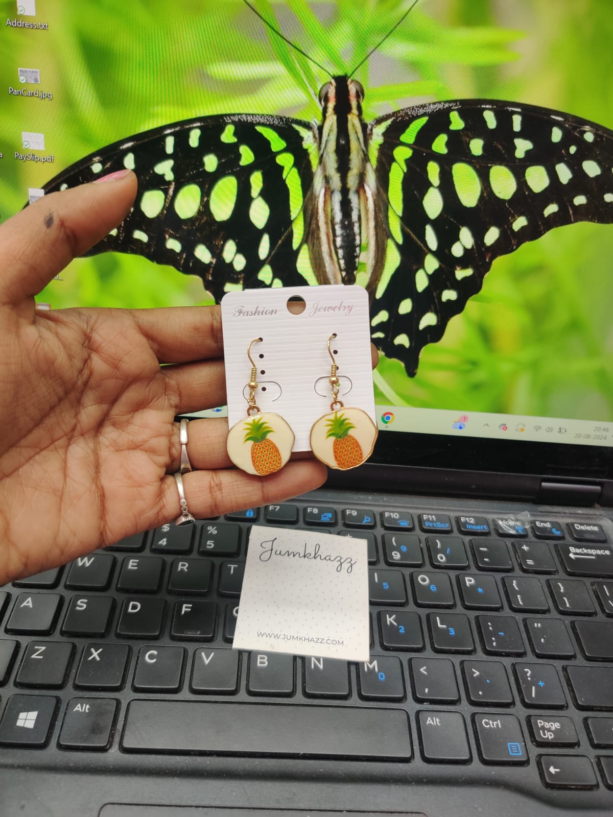 Pineapple JFE574