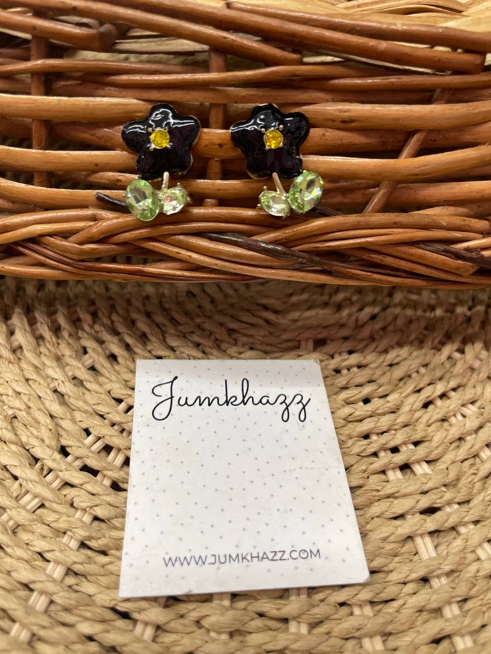 Flower stud JFE626