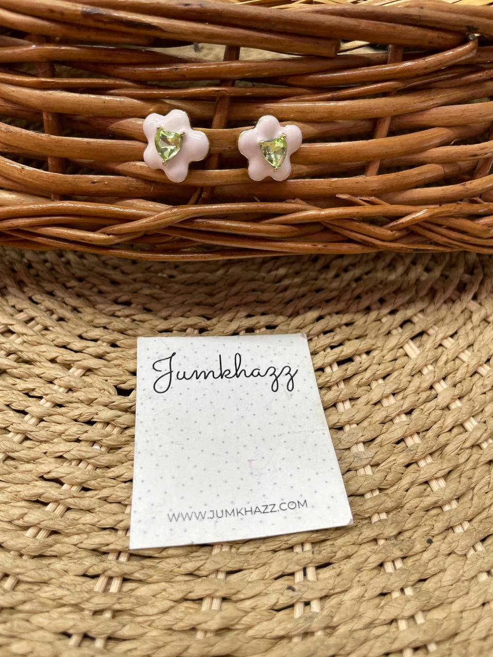 Flower stud JFE626