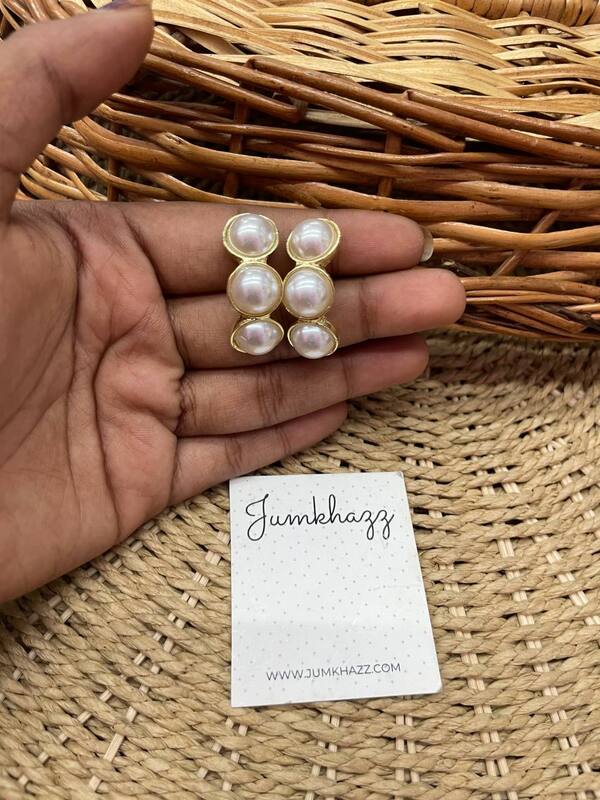 Pearl stud JFE659
