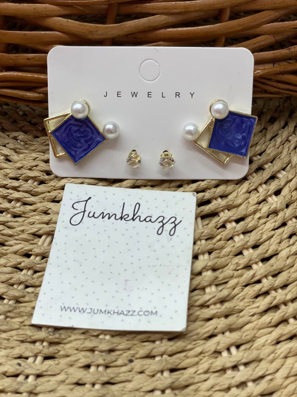 BLUE STUD  JFE686