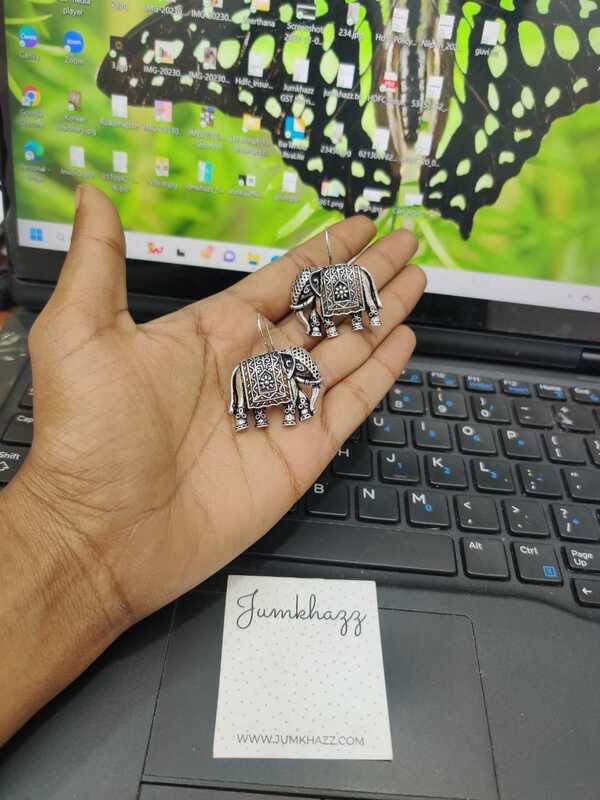 Elephant JGS162