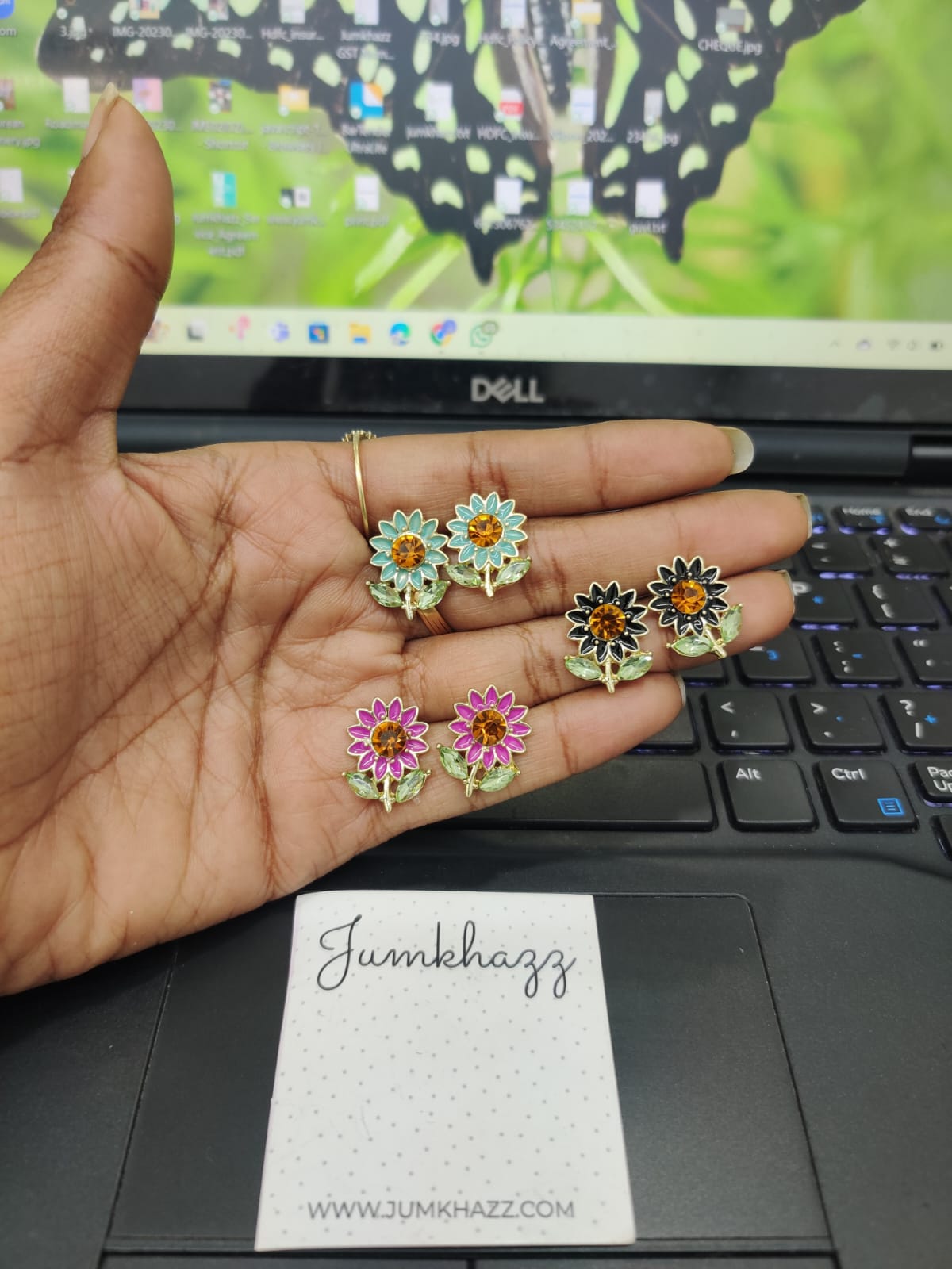 flower stud