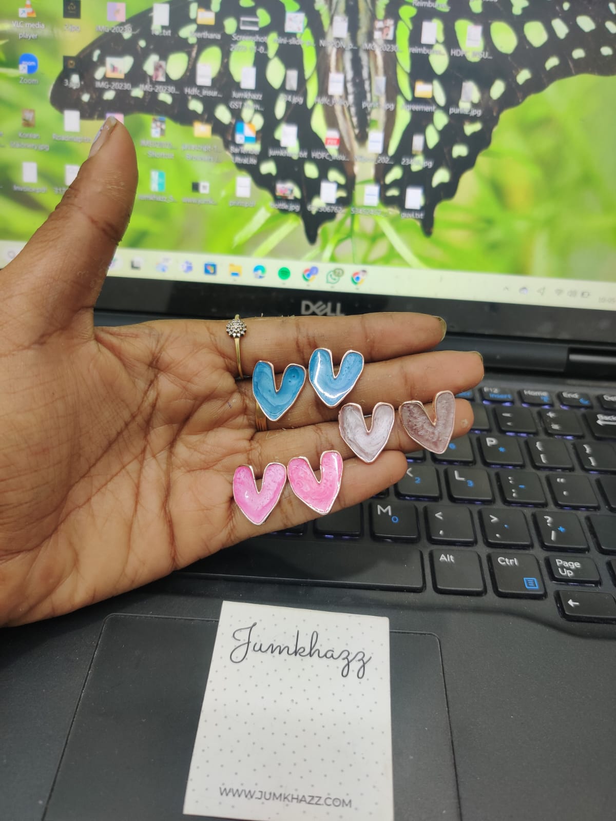 Heart stud JST548