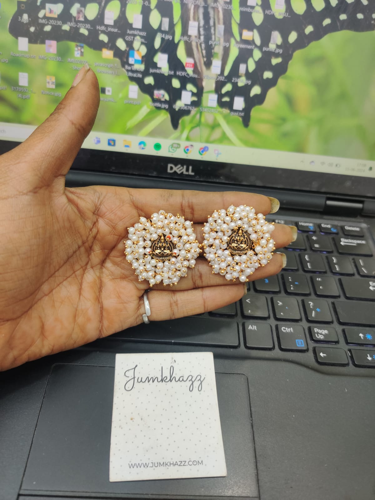 Temple wear stud JST559