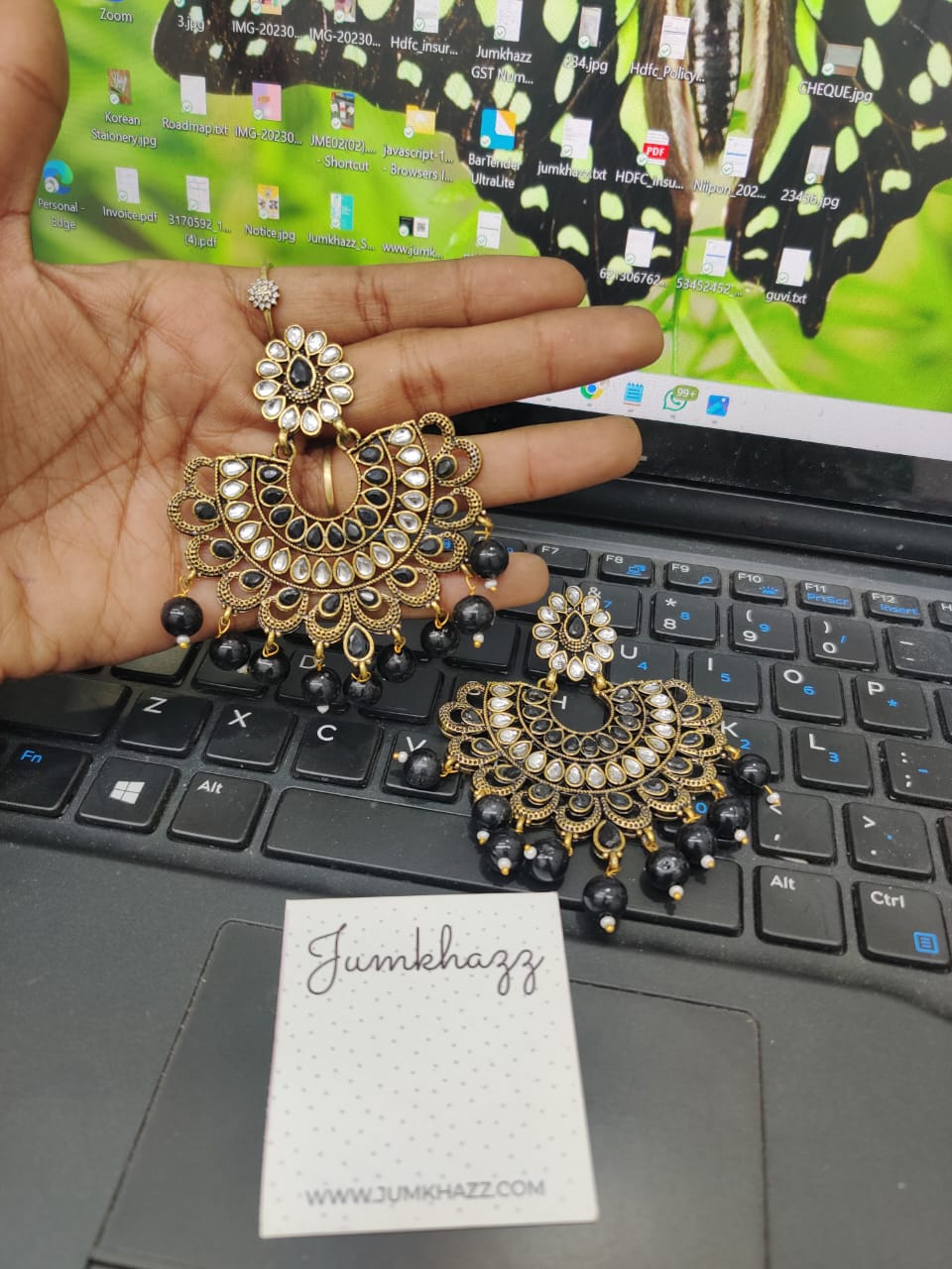 Partwear stud JST562