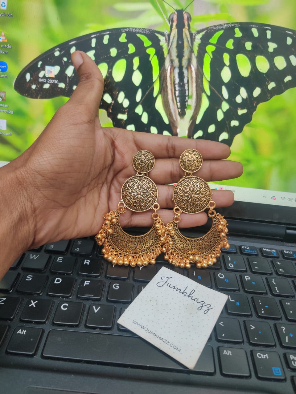 Antique JST575