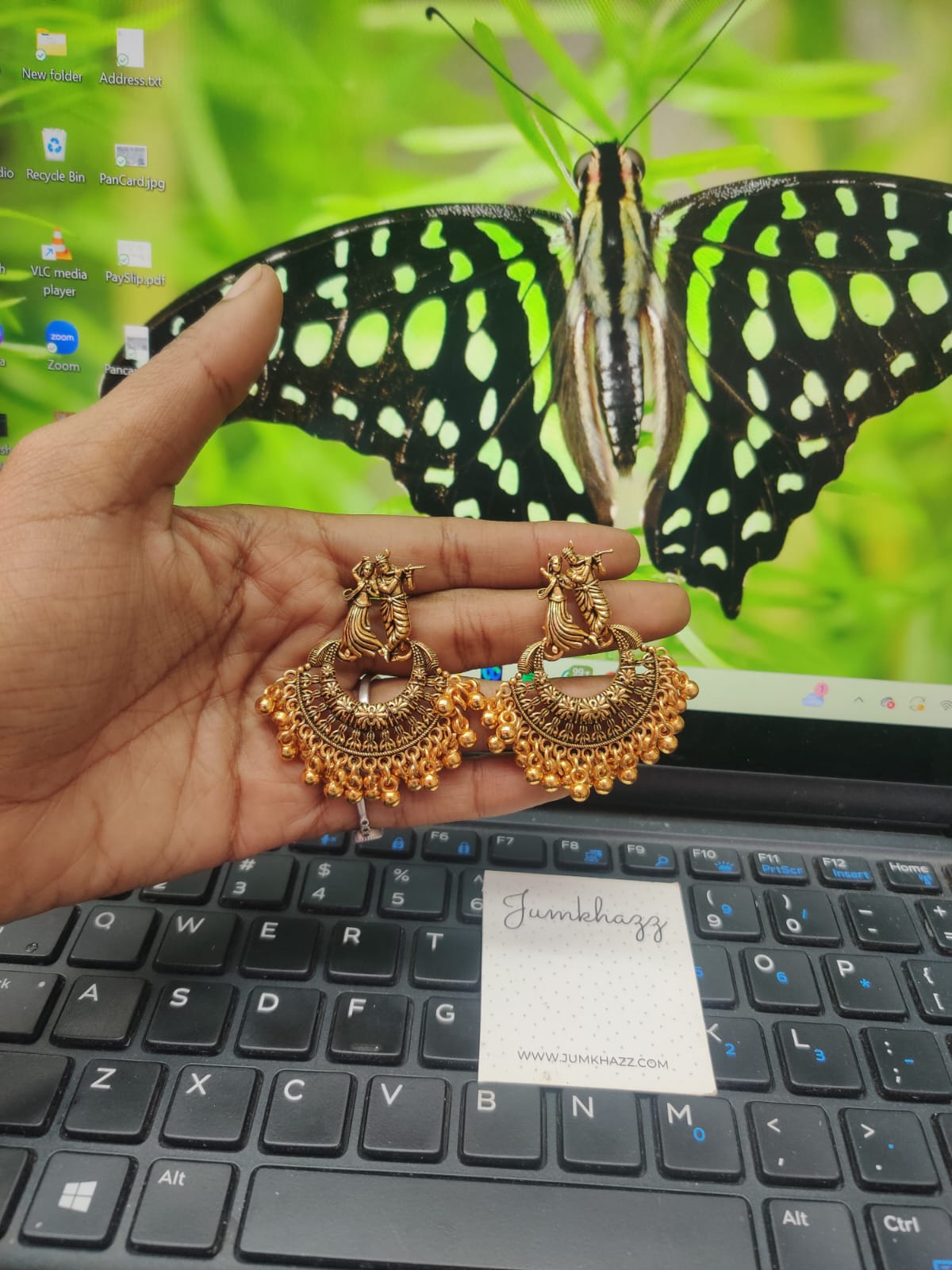 Radha stud JST582