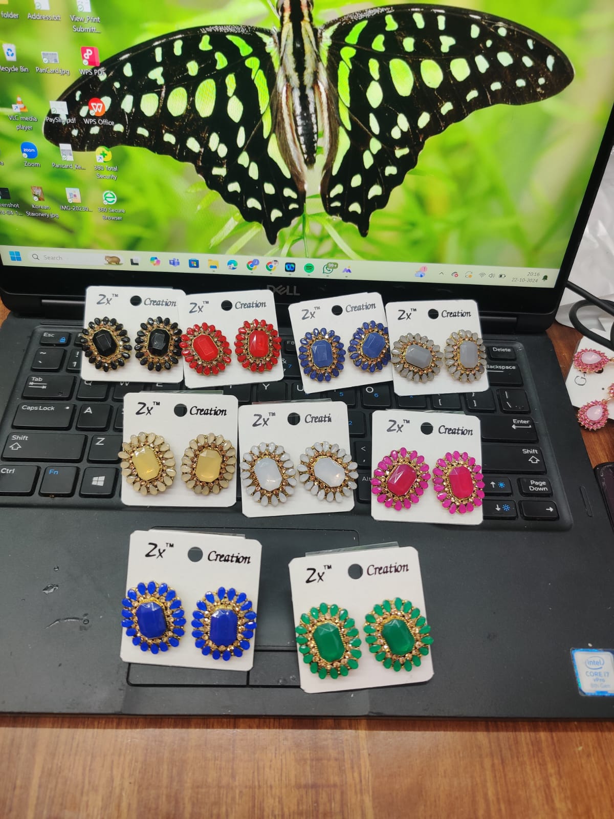 Colorfull Stud JST620