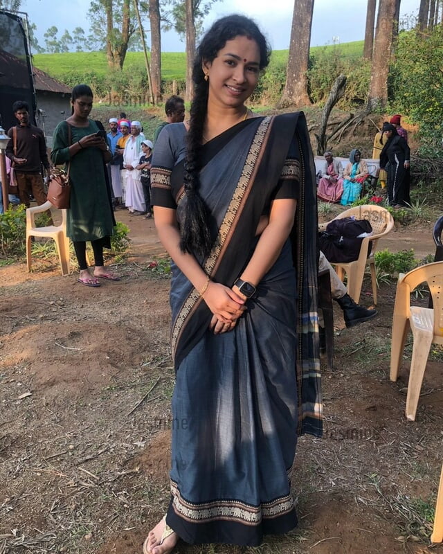 Tanvi( Authentic Narayanpet cotton sarees - Handloom )