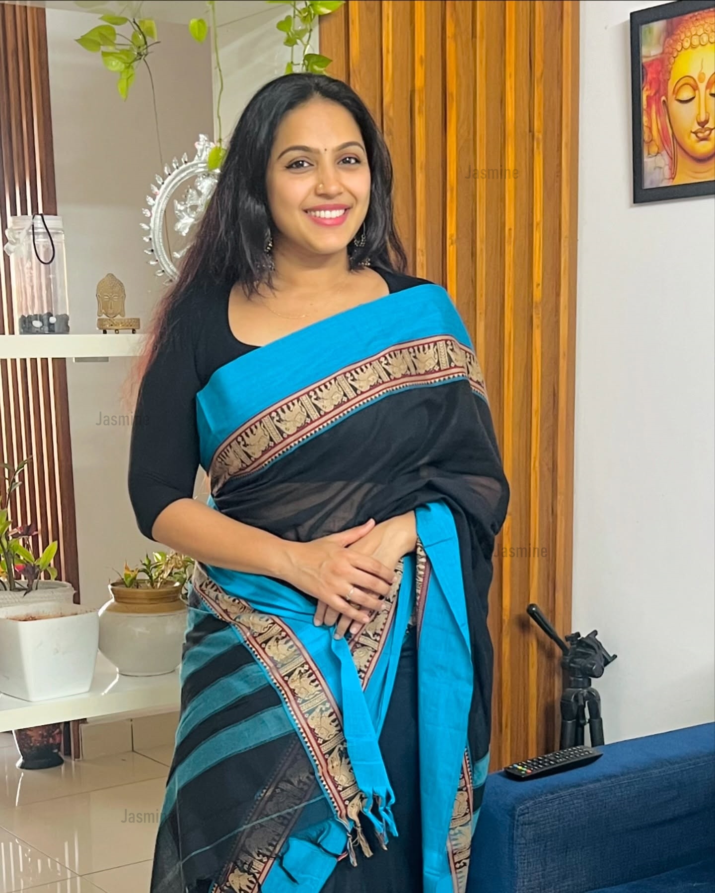 Kani - കനി ( Authentic Narayanpet Handloom )
