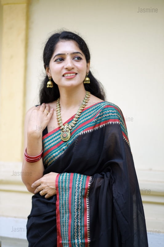 Hrida - हृदा ( Authentic Narayanpet cotton sarees )