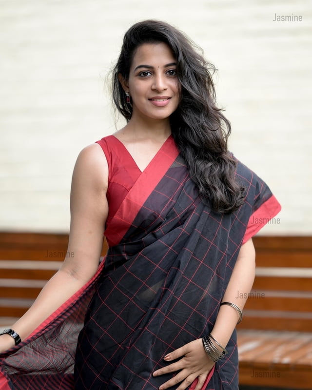 Tisha - तिशा ( Pure cotton sarees )