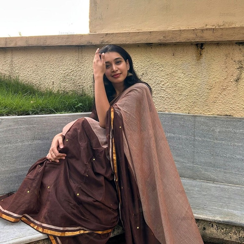 Rithanya - ऋथन्या ( Mul cotton sarees )