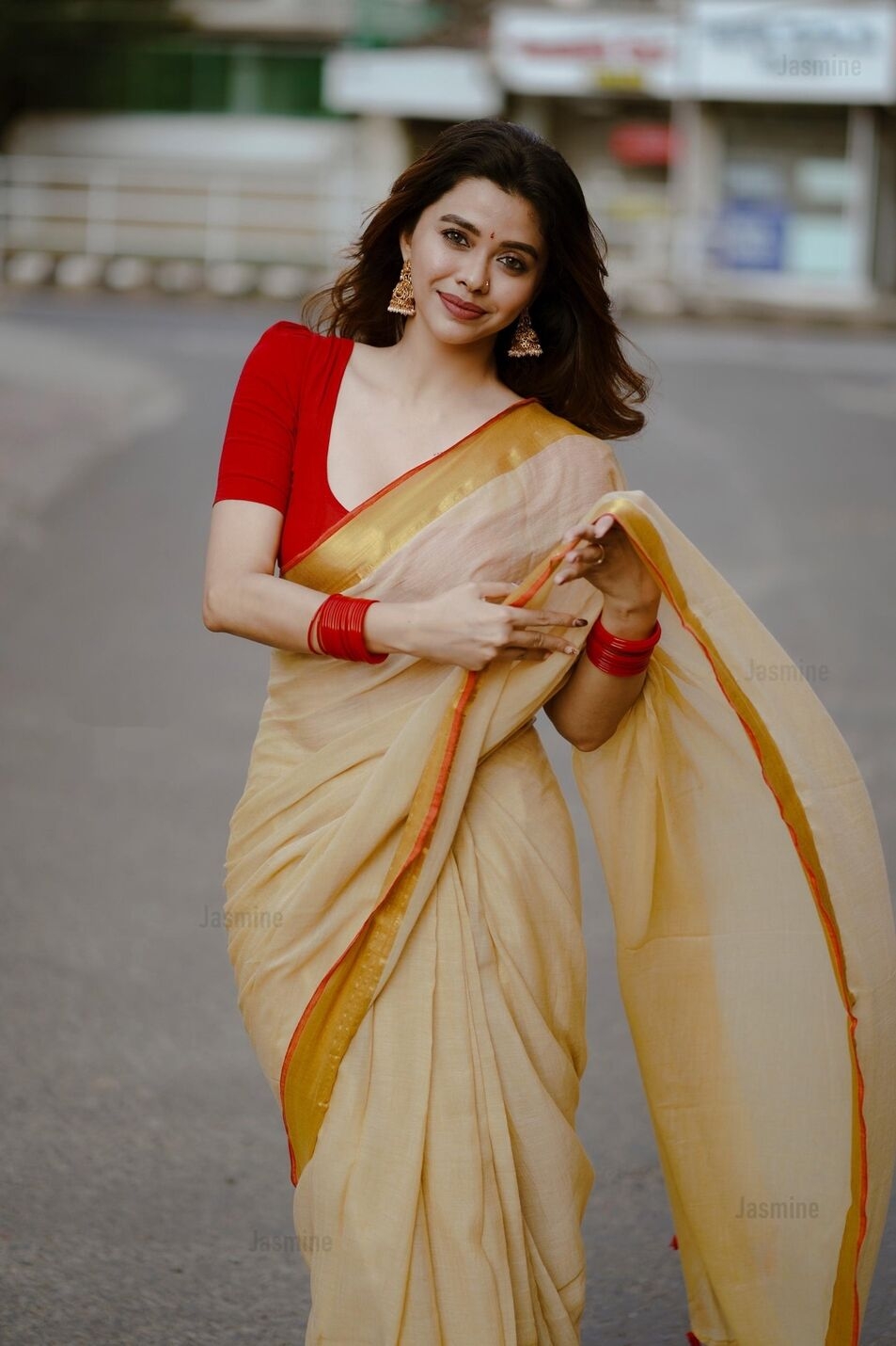 Sujatha - सुजाता ( Mul cotton sarees )