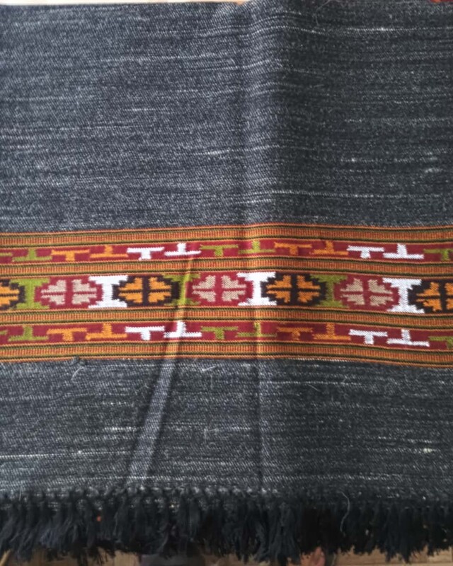 Kulluvi Shawl Black