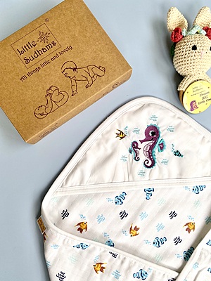 Muslin Cotton New-Born Baby Gift Set