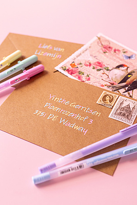 SAKURA GELLY ROLL MOONLIGHT PASTEL COLOR PACK OF 10 COLORED PENS SAKURA GELLY ROLL MOONLIGHT PASTEL COLOR PACK OF 10 COLORED PENS