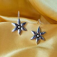 Maaya Earrings Maaya Earrings