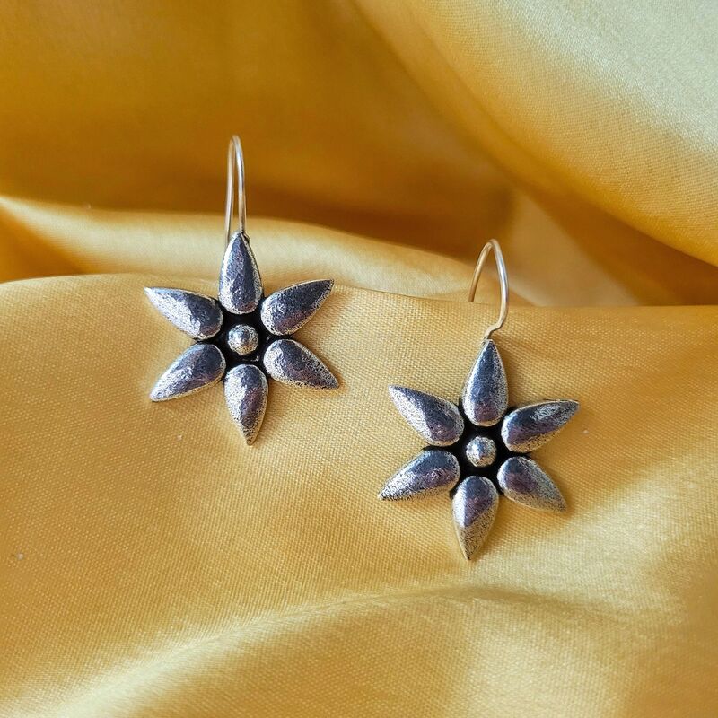 Maaya Earrings Maaya Earrings