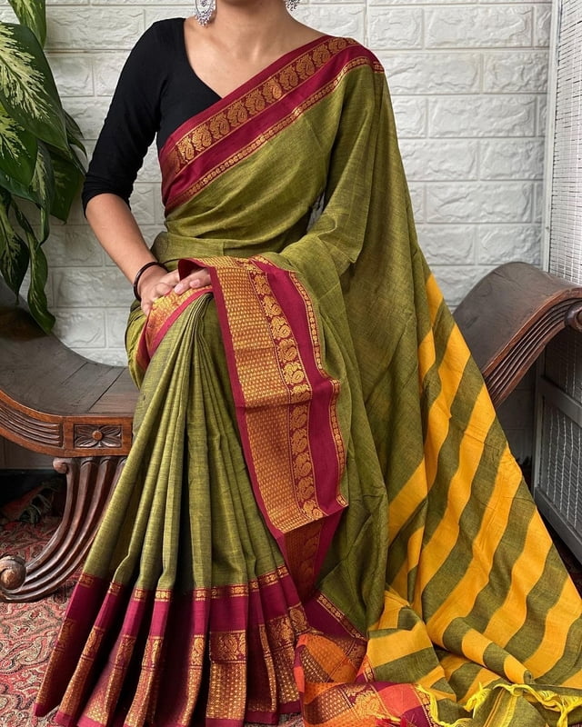 Vidya ( Pure Narayanpet Handloom )