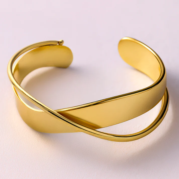 Anti-Tarnish Golden Bangle Bracelet Anti-Tarnish Golden Bangle Bracelet