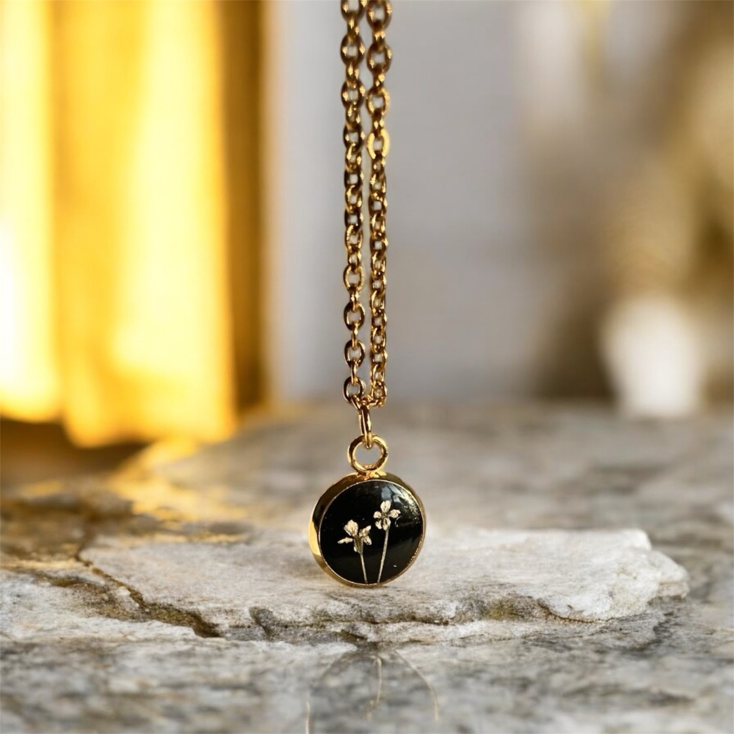 Round Pendant 001