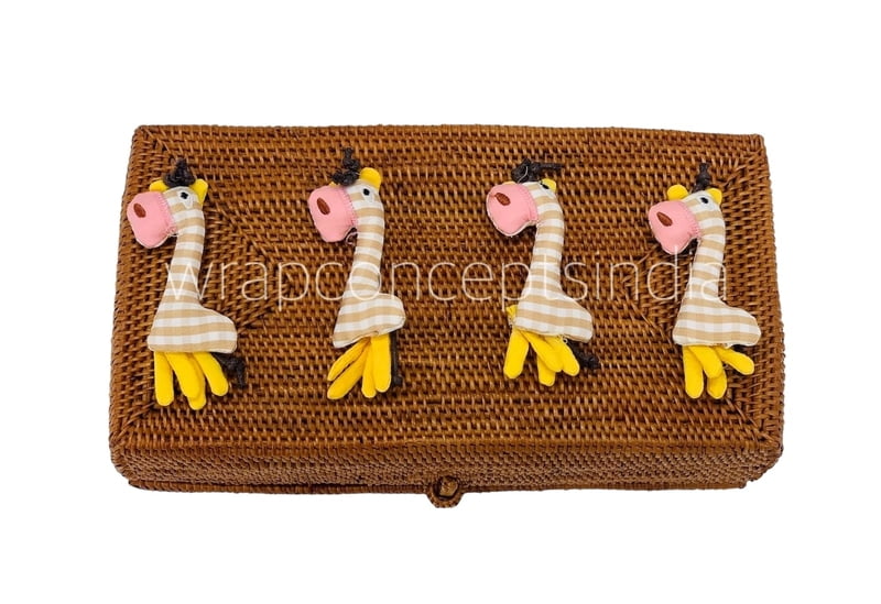 Plaid Giraffe - Pink / Mustard Plaid Giraffe - Pink / Mustard