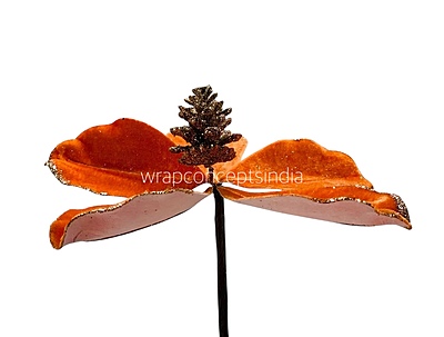 Velvet Flower with Gitter Pine Center Velvet Flower with Gitter Pine Center
