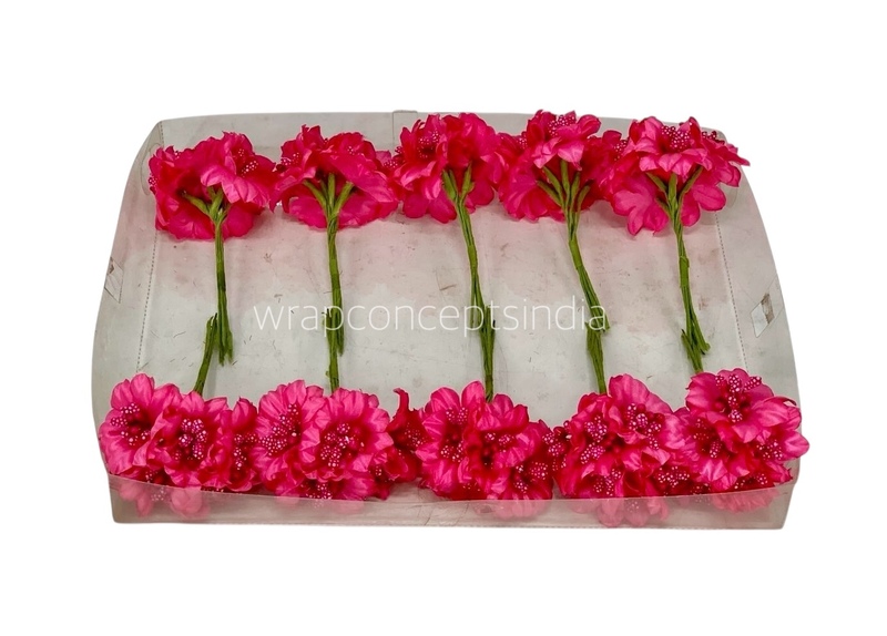 Fuchsia Flowers with Fuchsia Pollens Fuchsia Flowers with Fuchsia Pollens