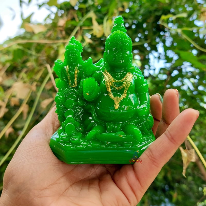 Lakshmi guberar statue (Green) Lakshmi guberar statue (Green)