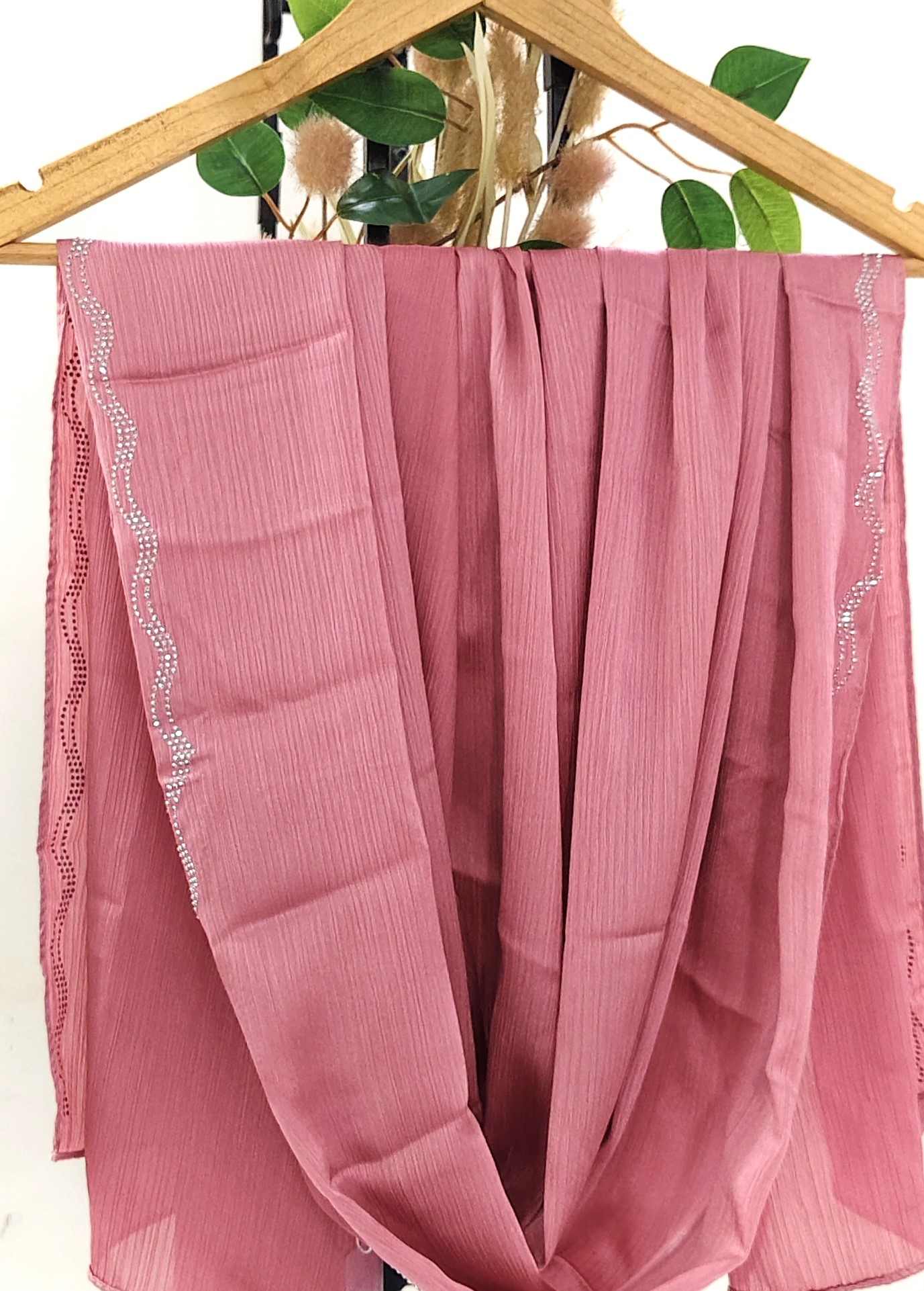 Premium Malaysian Munna Satin With Scalloped stone