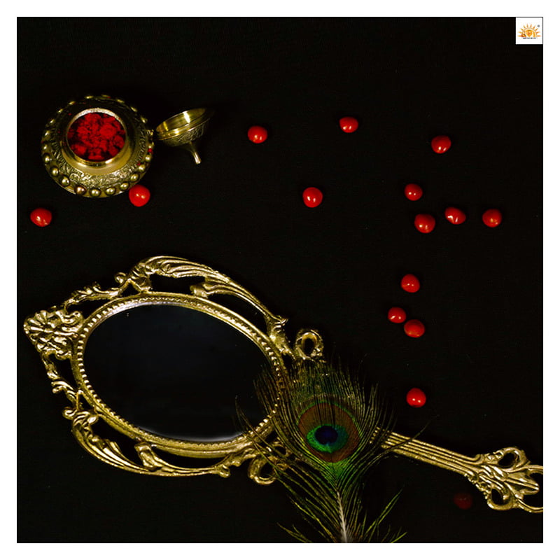 Romantic-HandMiroor-With-Kumkumam Romantic-HandMiroor-With-Kumkumam