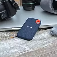SanDisk E61/1050 Mbs/Window,Mac OS,Android/Portable,Type C Enabled, USB 3.2 Wired External Solid State Drive (SSD) SanDisk E61/1050 Mbs/Window,Mac OS,Android/Portable,Type C Enabled, USB 3.2 Wired External Solid State Drive (SSD)