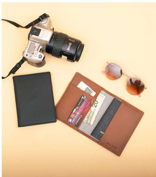 C-Oblique Tripp passport case
