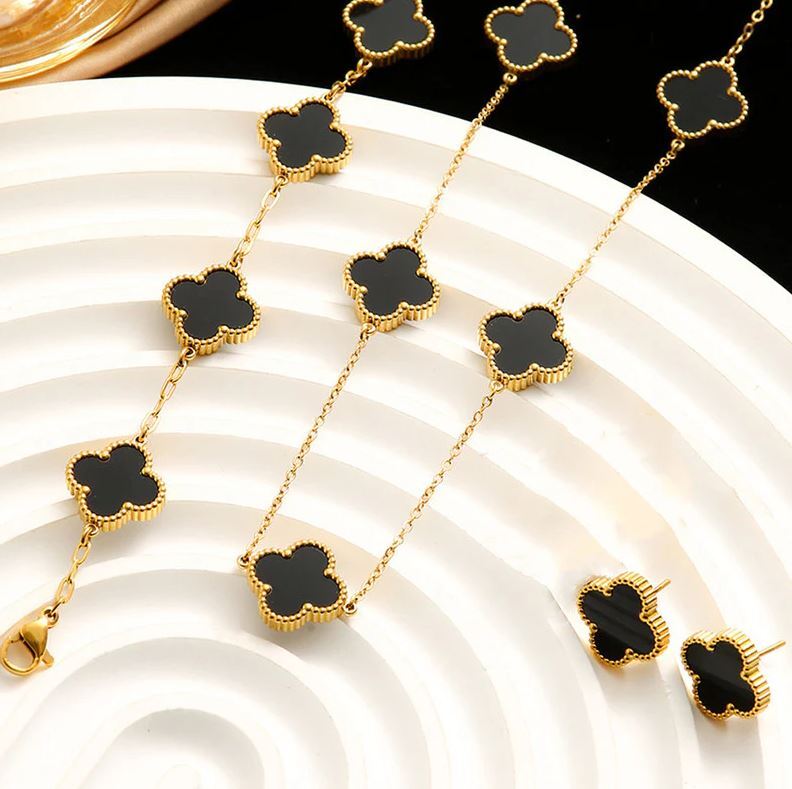 Anti Tarnish Clover Jewellery Set For Girls And Women