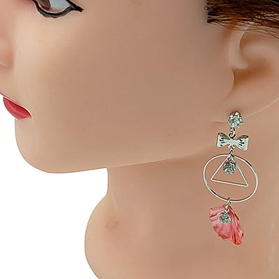 Stylish SIlver Designed Red Conch Drop Earrings Stylish SIlver Designed Red Conch Drop Earrings