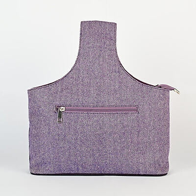The snug wrist bag The snug wrist bag