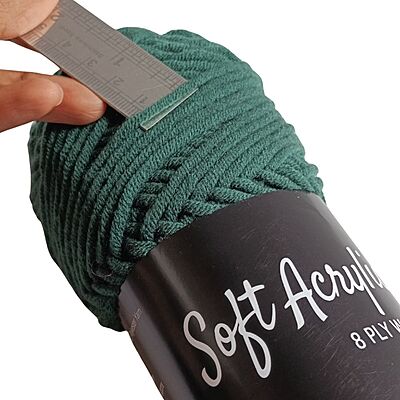 Soft Acrylic Yarn 8 ply Bottle Green Soft Acrylic Yarn 8 ply Bottle Green