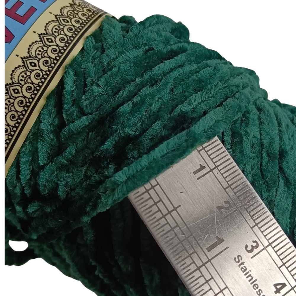 Thin Velvet Yarn 142 Dark Green Thin Velvet Yarn 142 Dark Green