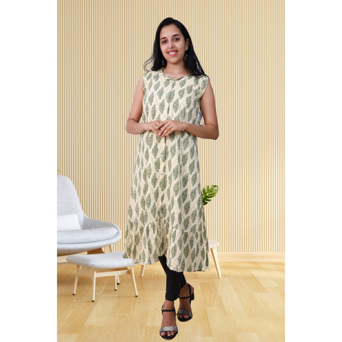 Shiya Sleeveless White and Green Leafy Print