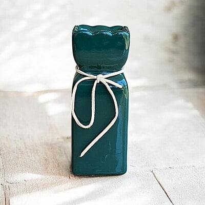 Green Ceramic Vase with Rope Detail Green Ceramic Vase with Rope Detail