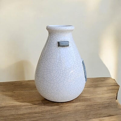 hite Ceramic Vase with "Depuis 1884" Detail hite Ceramic Vase with "Depuis 1884" Detail