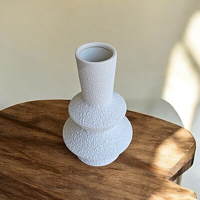 White Textured Ceramic Vase with Layered Design White Textured Ceramic Vase with Layered Design